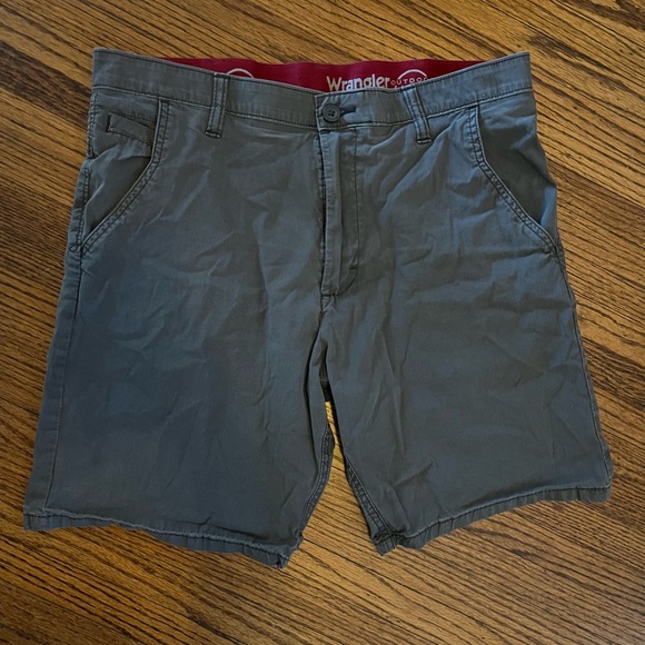 Men’s Shorts Lot (3 Pair) - Picture 2 of 10